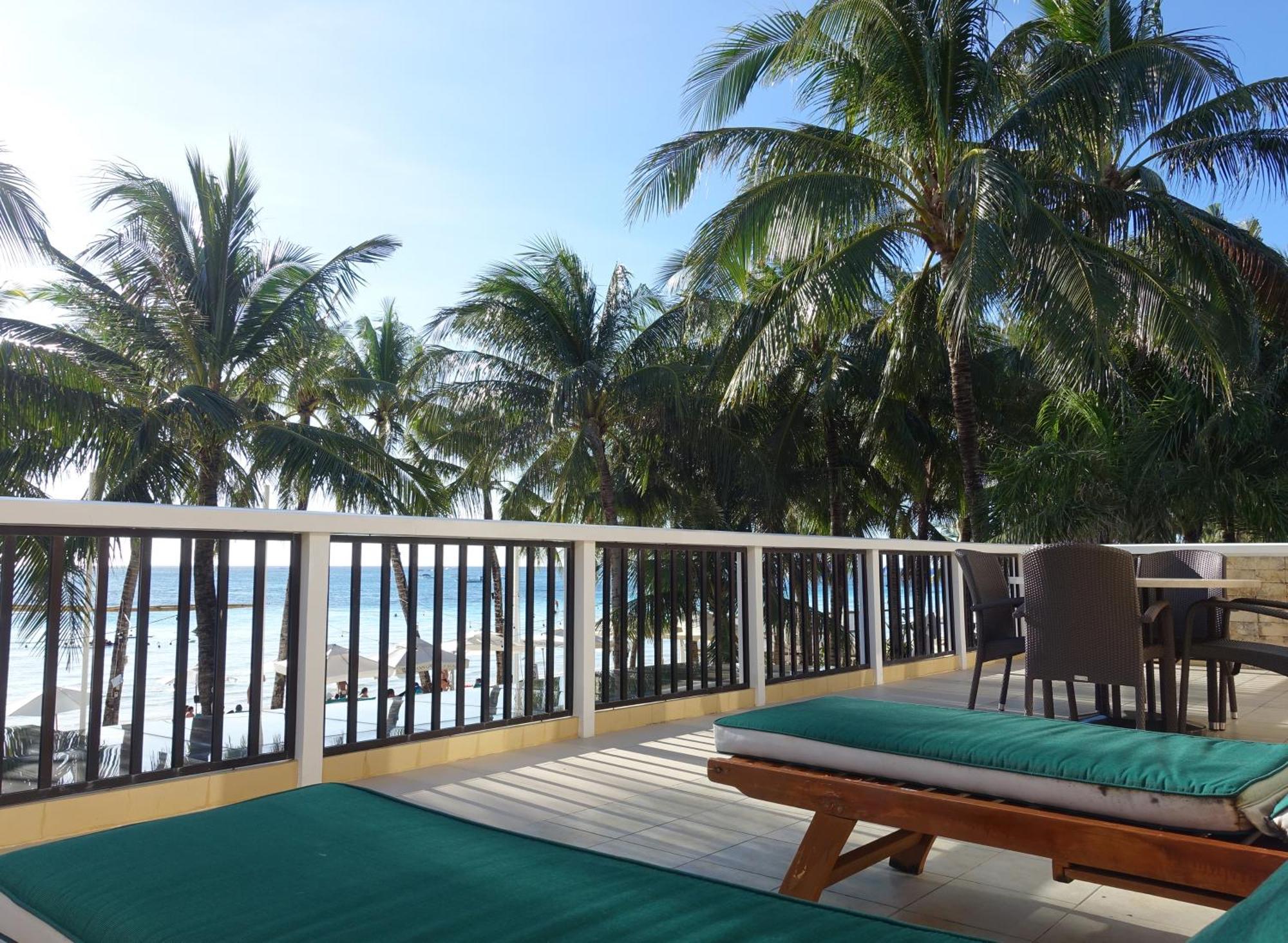 Henann Regency Resort And Spa Balabag  Экстерьер фото View of the beach from the hotel